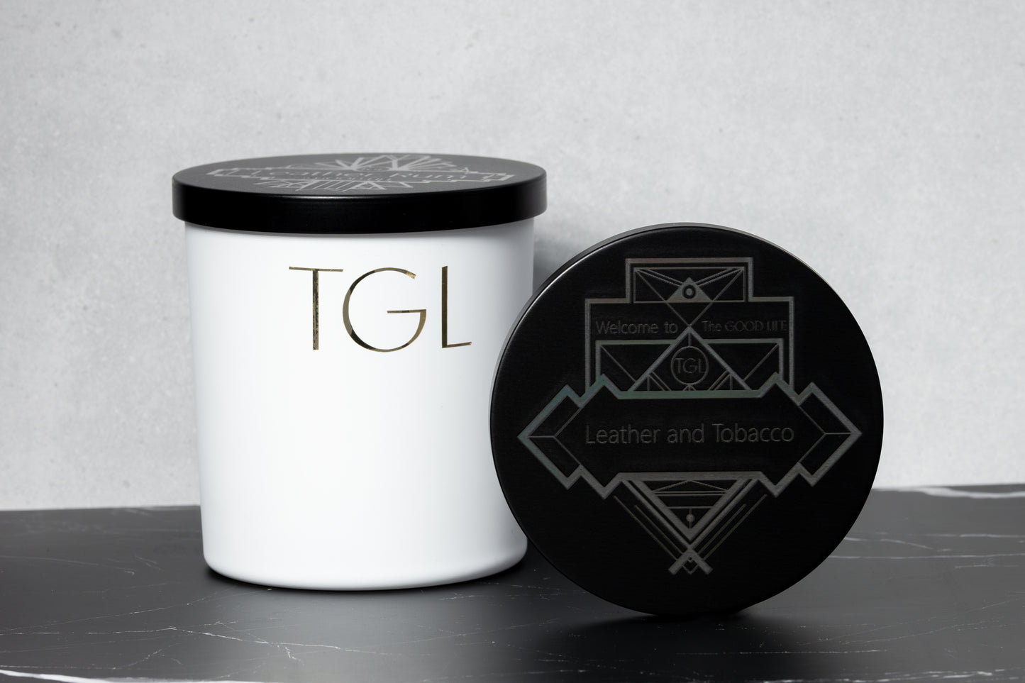 Leather & Tabaco Candle